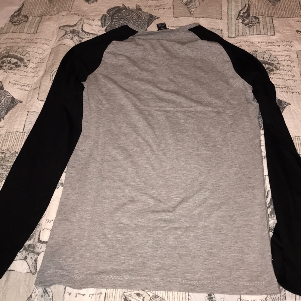 HM slim fit button tee grey and black never used! - Picture 2 of 3